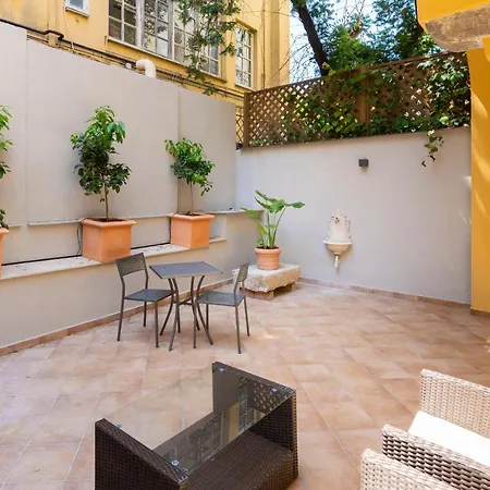 San Cesareo 64 Bed and breakfast *