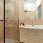 Bed and breakfast San Cesareo 64 4*
